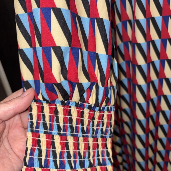 Geometric Patterned Long Sleeve Dress - Picture 3 of 5